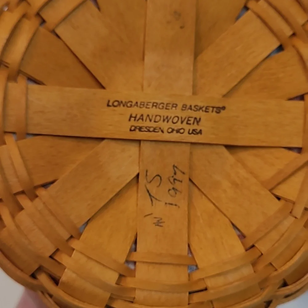 Longaberger 1997 Inaugural Basket with Liner